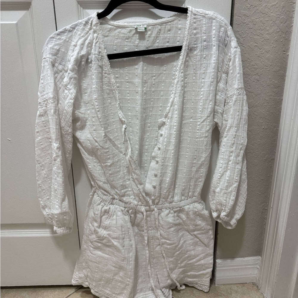 Aerie White Textured Garment